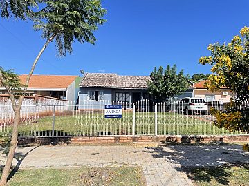 Casa na Rua Minas Gerais - Centro